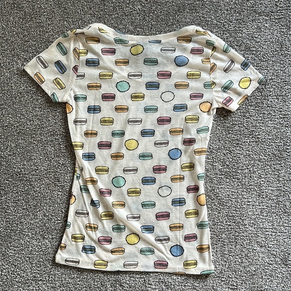 Women’s cute Macaroon Tee - Picture 4 of 4